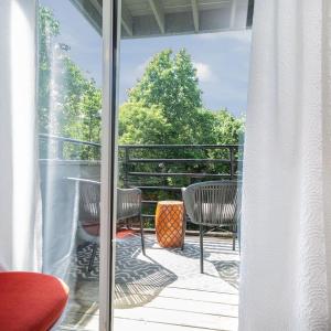 Mountain Monarchy Studio for 2 Condo, Pools, Wifi & Cable