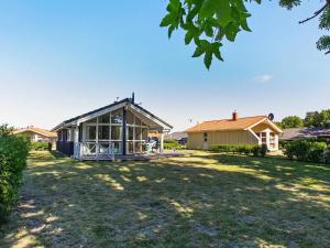 6 person holiday home in GROEMITZ