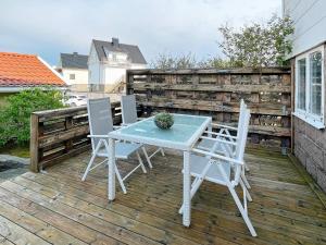 4 person holiday home in KUNGSHAMN-By Traum