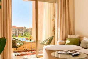 Cosy city escape in Prestigia Argan Pool view