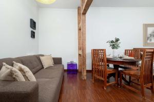 Tasteful Studio Near the City Center in Poznan by Noclegi Renters