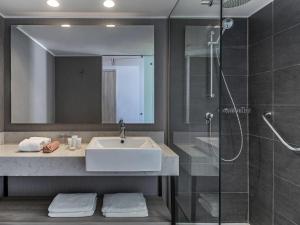 Pullman Vina del Mar San Martin