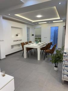 Palm House Apartment No 5