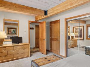 Lift One Condominiums - Unit 206
