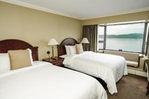 Crest Hotel