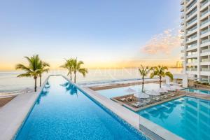 Wake Up to Waves at Mar y Cielo Studio and Free Breakfast