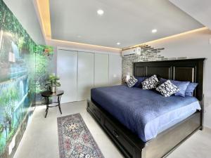 Wake Up to Waves at Mar y Cielo Studio and Free Breakfast