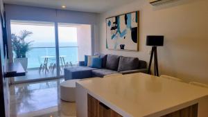 Amazing Beachfront 1BR2Bath including Breakfast
