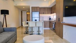 Amazing Beachfront 1BR2Bath including Breakfast