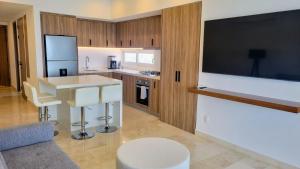 Amazing Beachfront 1BR2Bath including Breakfast