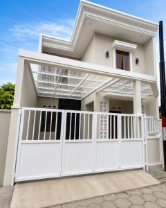 Arla Guesthouse 3BR Jogja Home