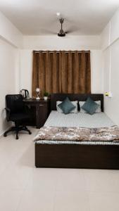 Metro service apartments