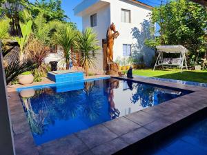 Accommodation for 7 people 7 beds 3 bathrooms