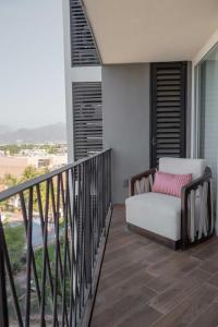 Pool with ocean view, gym - grupoxingo