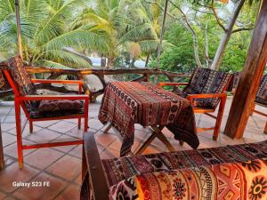 mekong floating market Nam Giang homestay