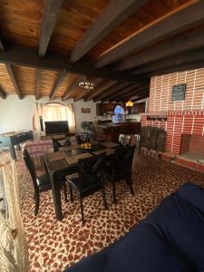 Amazing Private Room 1-Min Walk to the Beach