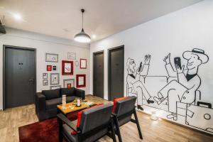 Townhouse Galleria Market Near Golf Course Road