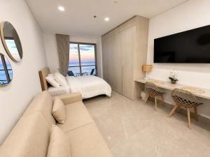 Sea-view suite in exclusive location in Sta Marta