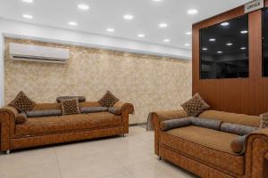 Townhouse Oak Central Bus Station Rajkot Formerly Simran Raghuveer