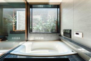 HAKATA TERRACE 晴 hare 4駅利用可,空港博多駅好アクセス,くつろげる和室,最大8名,広々ジャグジー,プロジェクター付一軒家