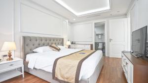 Paradise Apartment - 79 Nguyen Du - 2Bedroom