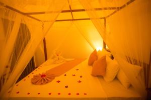 Village Hideaway Boossa