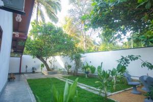 Village Hideaway Boossa