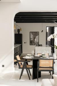 Villa Sicily at Isola villas, Seseh