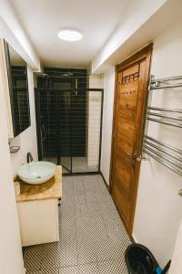 GuestPort No 1 Luxury 75 m2 Suite, 2 Bathrooms