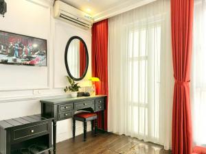 Veris Hotel II