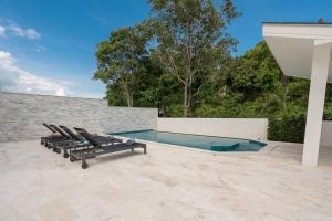 Villa Sandy Modern Pool Villa in Bo Put
