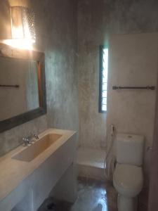 Two boungalows house with swimming pool 5 minutes from the beach