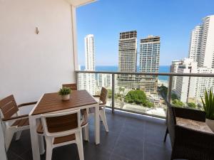 Great apartment in Bocagrande with sunset & beach view
