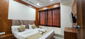 Hotel Divya Palace