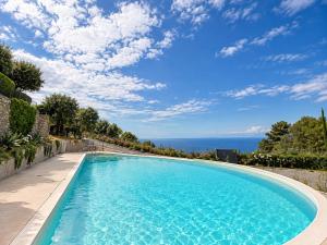 Piscina, terrazza panoramica e parcheggio