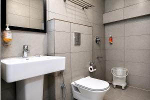 RROOMS Hotel Awadh Airport Hotel