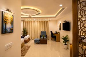 Hotel DCapitol Premirer- Near Delhi Aerocity Free Airport Pickup