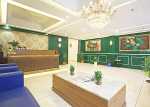Hotel Decent Premier - IGI Delhi Airport