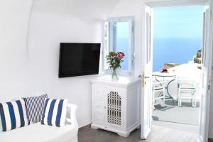 Finesse Suites Santorini Greece
