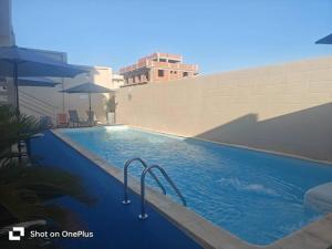 Luxury apartment - 2 bedroom with pool -1G