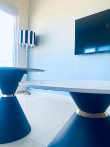 Art & Earth Riviera Suites A"