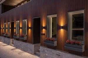 Hill Suites Zachlorou