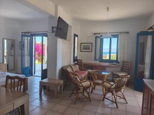 Spacious studio with big kitchen and Sea view!