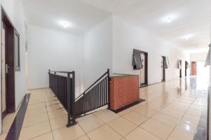 RedDoorz near Plaza Araya Malang