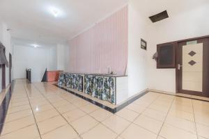 RedDoorz near Plaza Araya Malang