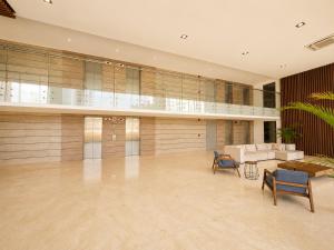 20th Floor Ocean View with Pool and near Walled City