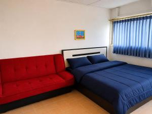 Cozy Studio Room Near Impact