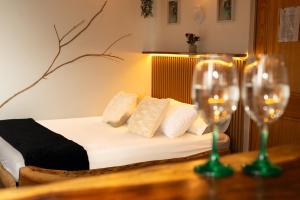 Cabañas Lobo Blanco - Apartaestudios en Laureles Medellín