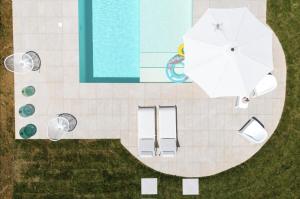 Apartment Garden in Villa Fioretta Your Countryside Escape with Shared Pool near Alghero