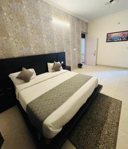 Aamantran Hotel